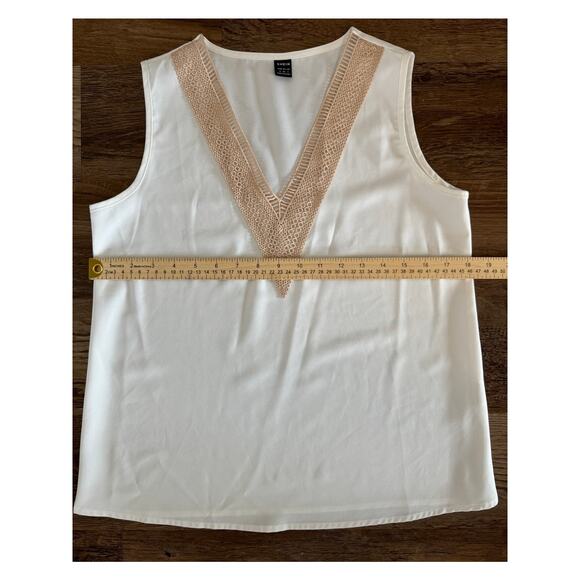 Shein Women's White Tank Top Size Small/4 With Cream Neck Detail Business - Picture 11 of 12